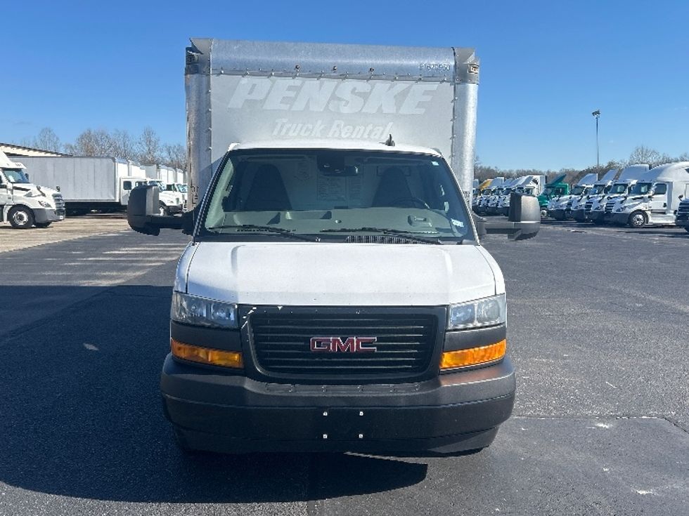 Light Duty Box Truck-Light and Medium Duty Trucks-GMC-2021-Savana G33903-Nashville (Mount Juliet)-TN-105,237\n\t\tmiles-$ 30,000 - Image 2