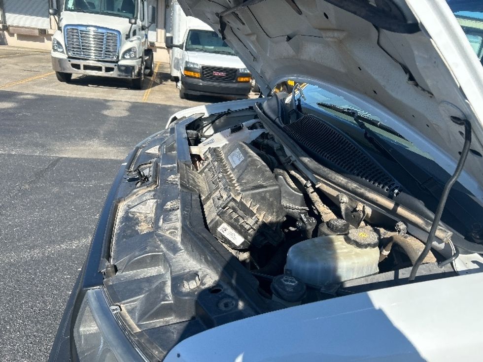 Light Duty Box Truck-Light and Medium Duty Trucks-GMC-2021-Savana G33903-Nashville (Mount Juliet)-TN-105,237\n\t\tmiles-$ 30,000 - Image 23