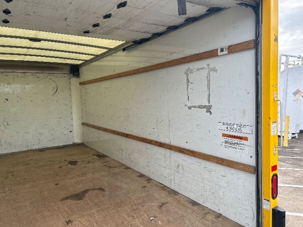 Light Duty Box Truck-Light and Medium Duty Trucks-GMC-2021-Savana G33903-Nashville (Mount Juliet)-TN-76,379\n\t\tmiles-$ 30,000 - Image 12