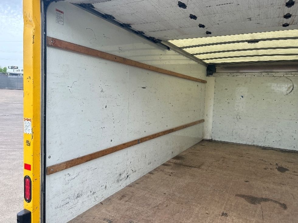 Light Duty Box Truck-Light and Medium Duty Trucks-GMC-2021-Savana G33903-Nashville (Mount Juliet)-TN-76,379\n\t\tmiles-$ 30,000 - Image 11