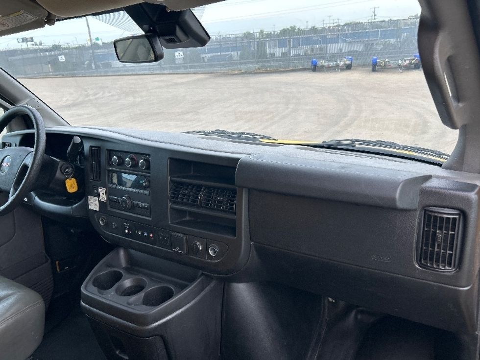 Light Duty Box Truck-Light and Medium Duty Trucks-GMC-2021-Savana G33903-Nashville (Mount Juliet)-TN-76,379\n\t\tmiles-$ 30,000 - Image 21