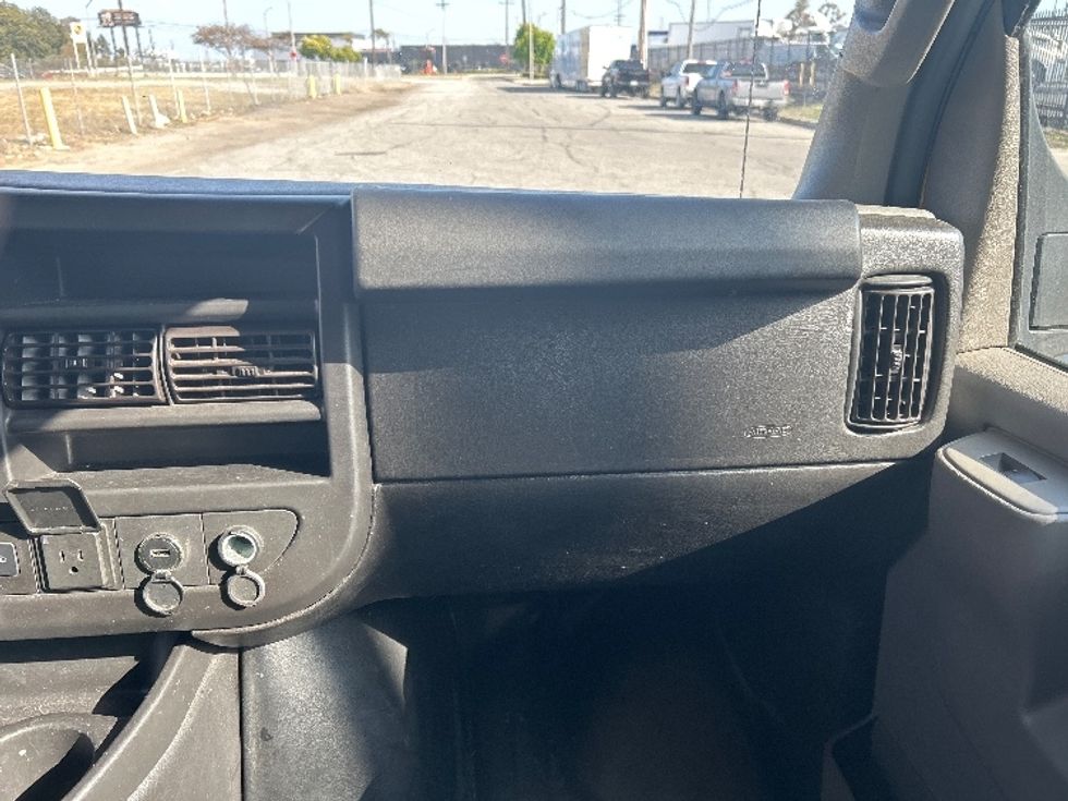 Light Duty Box Truck-Light and Medium Duty Trucks-GMC-2021-Savana G33903-Nashville (Mount Juliet)-TN-87,862\n\t\tmiles-$ 29,000 - Image 21