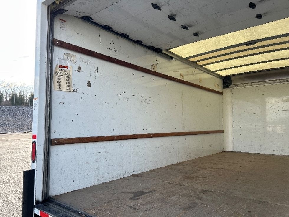 Light Duty Box Truck-Light and Medium Duty Trucks-GMC-2021-Savana G33903-Nashville (Mount Juliet)-TN-94,417\n\t\tmiles-$ 31,500 - Image 11