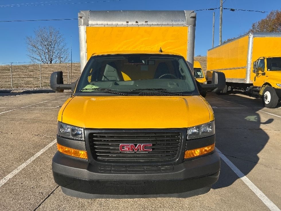 Light Duty Box Truck-Light and Medium Duty Trucks-GMC-2021-Savana G33903-Nashville (Mount Juliet)-TN-97,462\n\t\tmiles-$ 28,000 - Image 2