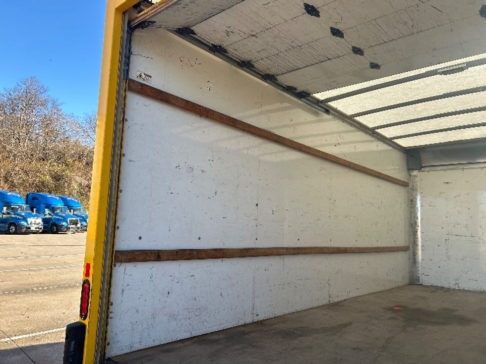 Light Duty Box Truck-Light and Medium Duty Trucks-GMC-2021-Savana G33903-Nashville (Mount Juliet)-TN-97,462\n\t\tmiles-$ 28,000 - Image 10