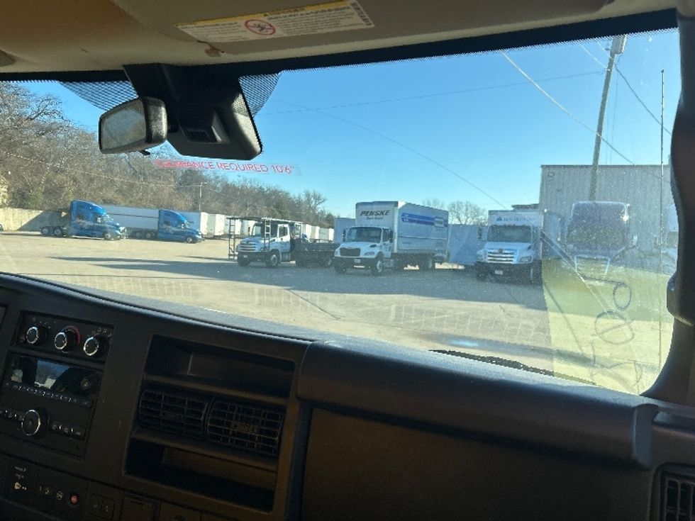 Light Duty Box Truck-Light and Medium Duty Trucks-GMC-2021-Savana G33903-Nashville (Mount Juliet)-TN-97,462\n\t\tmiles-$ 28,000 - Image 20