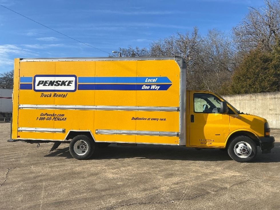 Light Duty Box Truck-Light and Medium Duty Trucks-GMC-2021-Savana G33903-Nashville-TN-107,275\n\t\tmiles-$ 26,750 - Image 15