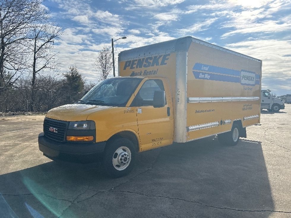 Light Duty Box Truck-Light and Medium Duty Trucks-GMC-2021-Savana G33903-Nashville-TN-107,275\n\t\tmiles-$ 26,750 - Image 3