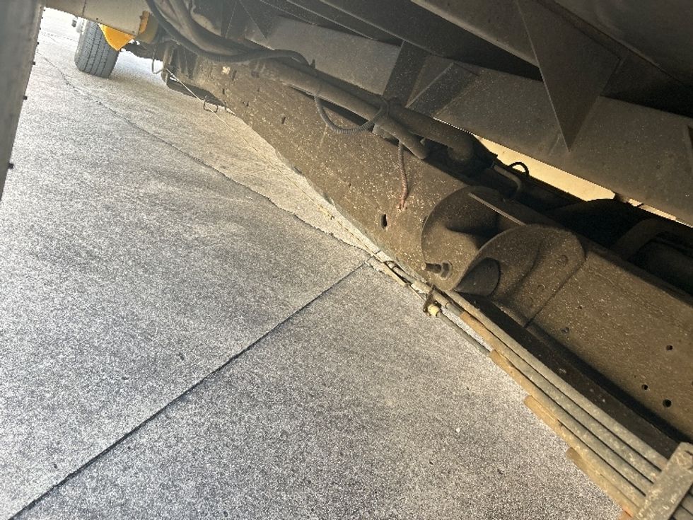 Light Duty Box Truck-Light and Medium Duty Trucks-GMC-2021-Savana G33903-Nashville-TN-107,275\n\t\tmiles-$ 26,750 - Image 5