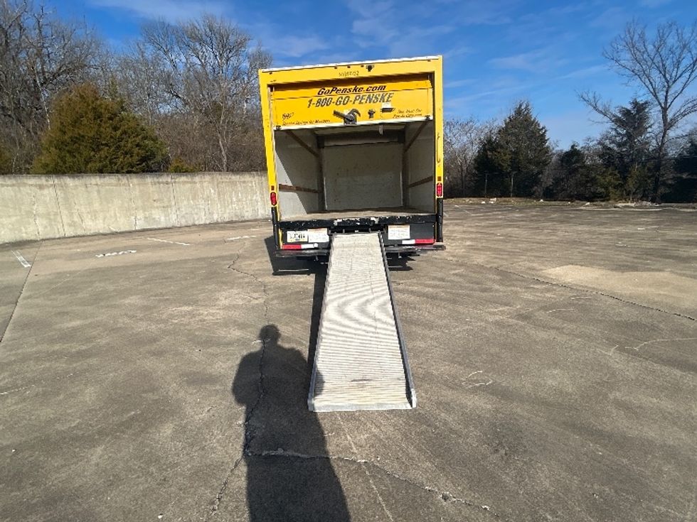 Light Duty Box Truck-Light and Medium Duty Trucks-GMC-2021-Savana G33903-Nashville-TN-107,275\n\t\tmiles-$ 26,750 - Image 9