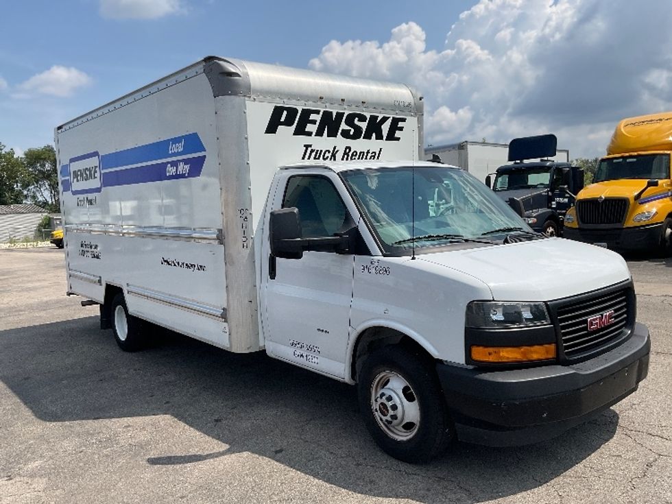 Light Duty Box Truck-Light and Medium Duty Trucks-GMC-2021-Savana G33903-Nashville-TN-92,061\n\t\tmiles-$ 31,750 - Image 1