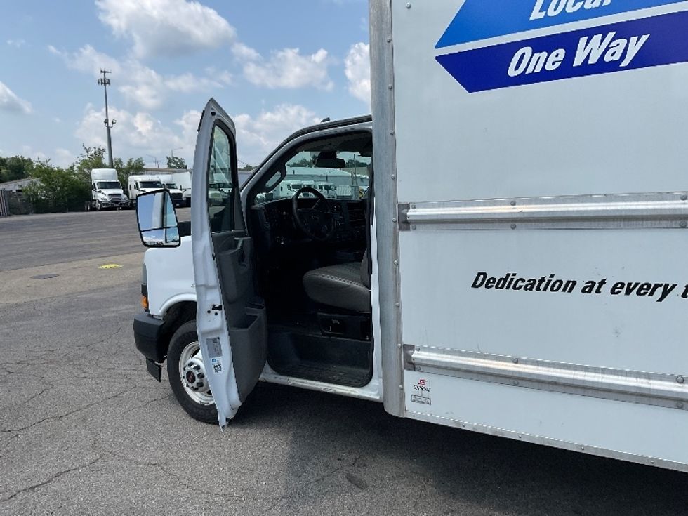 Light Duty Box Truck-Light and Medium Duty Trucks-GMC-2021-Savana G33903-Nashville-TN-92,061\n\t\tmiles-$ 31,750 - Image 16