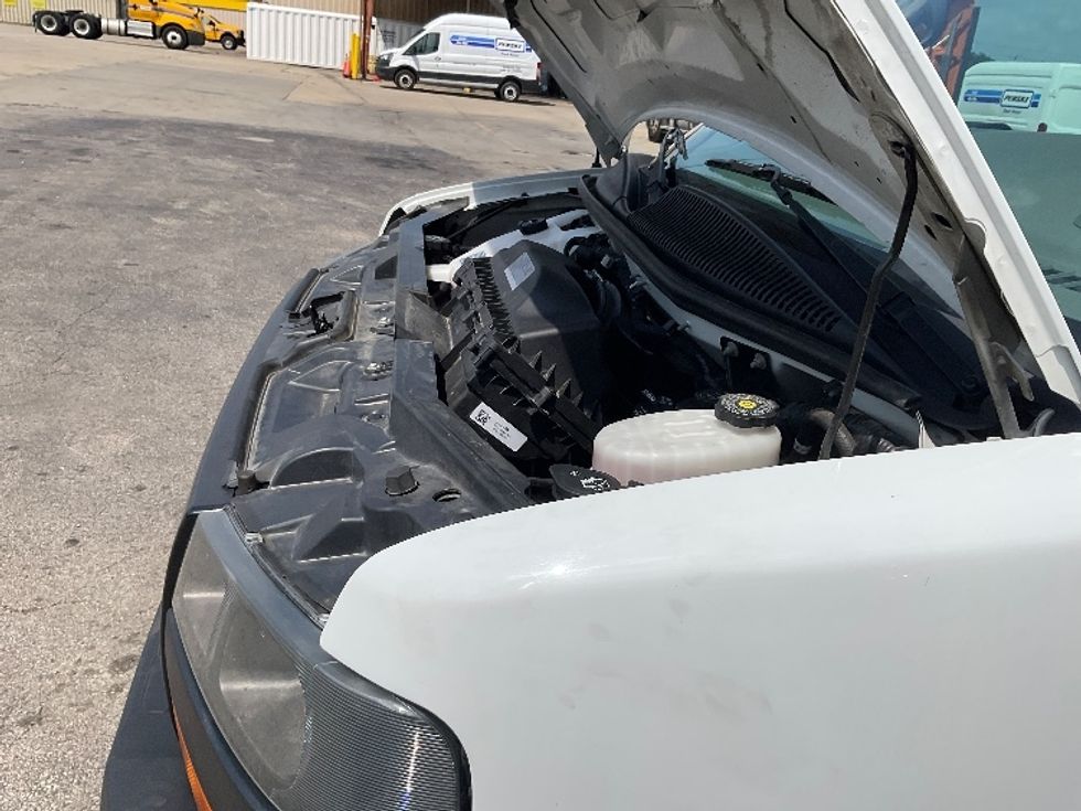 Light Duty Box Truck-Light and Medium Duty Trucks-GMC-2021-Savana G33903-Nashville-TN-92,061\n\t\tmiles-$ 31,750 - Image 24