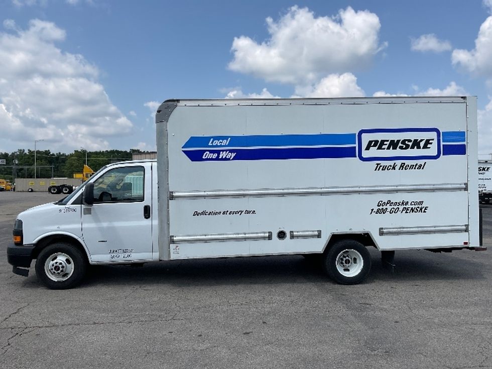 Light Duty Box Truck-Light and Medium Duty Trucks-GMC-2021-Savana G33903-Nashville-TN-92,061\n\t\tmiles-$ 31,750 - Image 4