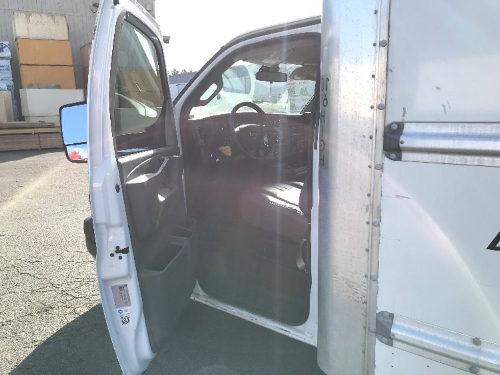 Light Duty Box Truck-Light and Medium Duty Trucks-GMC-2021-Savana G33903-National City-CA-106,844\n\t\tmiles-$ 29,000 - Image 16