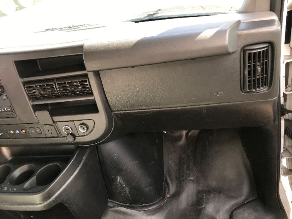 Light Duty Box Truck-Light and Medium Duty Trucks-GMC-2021-Savana G33903-National City-CA-106,844\n\t\tmiles-$ 29,000 - Image 21