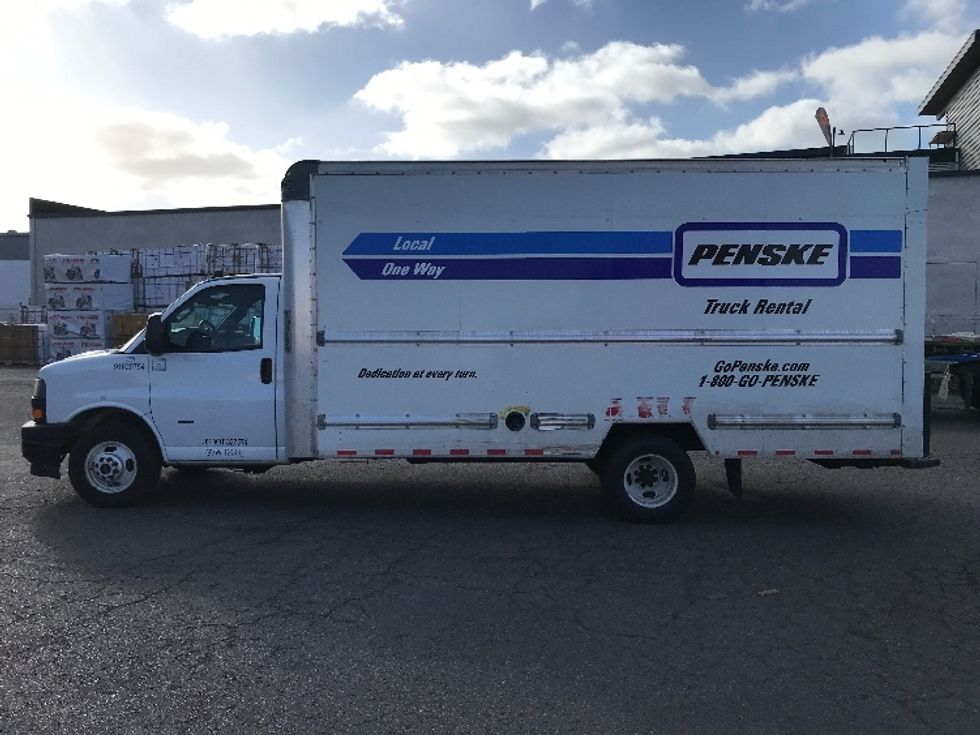 Light Duty Box Truck-Light and Medium Duty Trucks-GMC-2021-Savana G33903-National City-CA-106,844\n\t\tmiles-$ 29,000 - Image 4