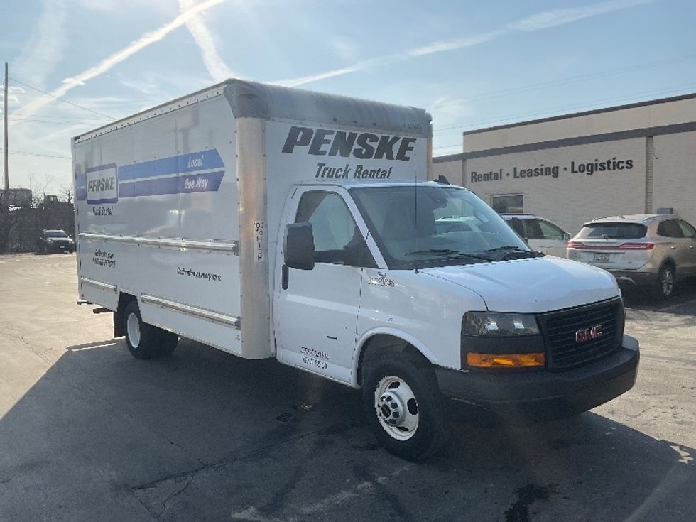 Light Duty Box Truck-Light and Medium Duty Trucks-GMC-2021-Savana G33903-Neenah-WI-86,512\n\t\tmiles-$ 29,000 - Image 1