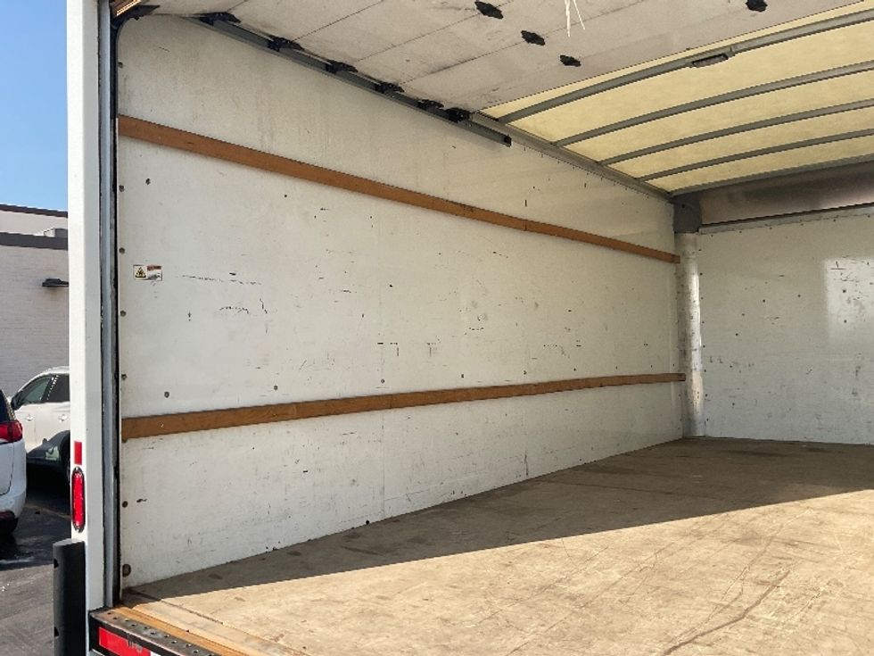 Light Duty Box Truck-Light and Medium Duty Trucks-GMC-2021-Savana G33903-Neenah-WI-86,512\n\t\tmiles-$ 29,000 - Image 10