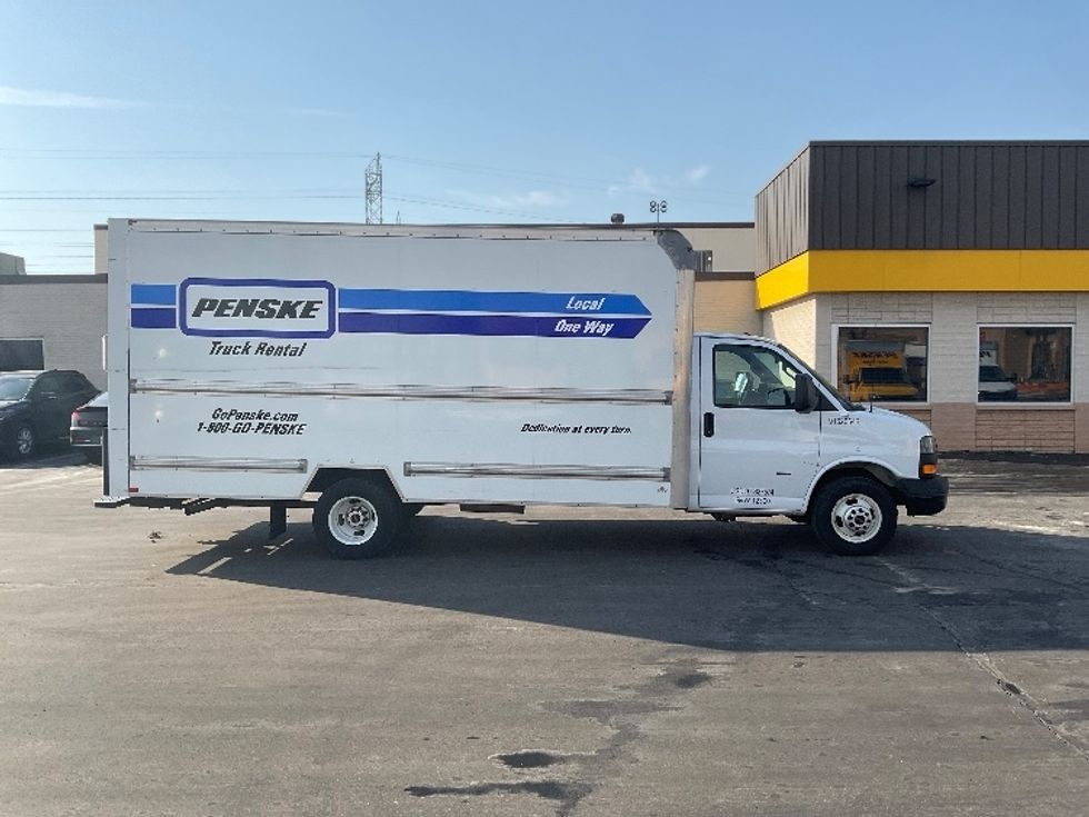 Light Duty Box Truck-Light and Medium Duty Trucks-GMC-2021-Savana G33903-Neenah-WI-86,512\n\t\tmiles-$ 29,000 - Image 13