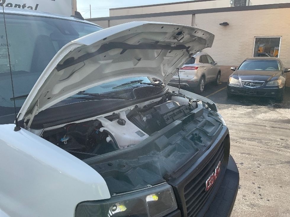 Light Duty Box Truck-Light and Medium Duty Trucks-GMC-2021-Savana G33903-Neenah-WI-86,512\n\t\tmiles-$ 29,000 - Image 21