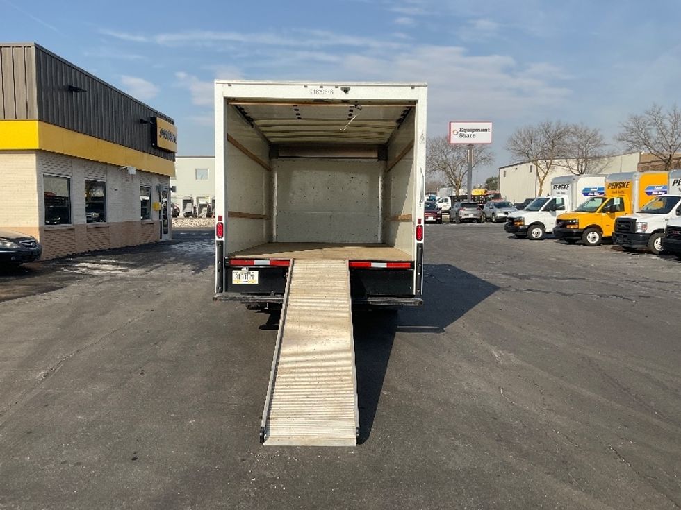 Light Duty Box Truck-Light and Medium Duty Trucks-GMC-2021-Savana G33903-Neenah-WI-86,512\n\t\tmiles-$ 29,000 - Image 8