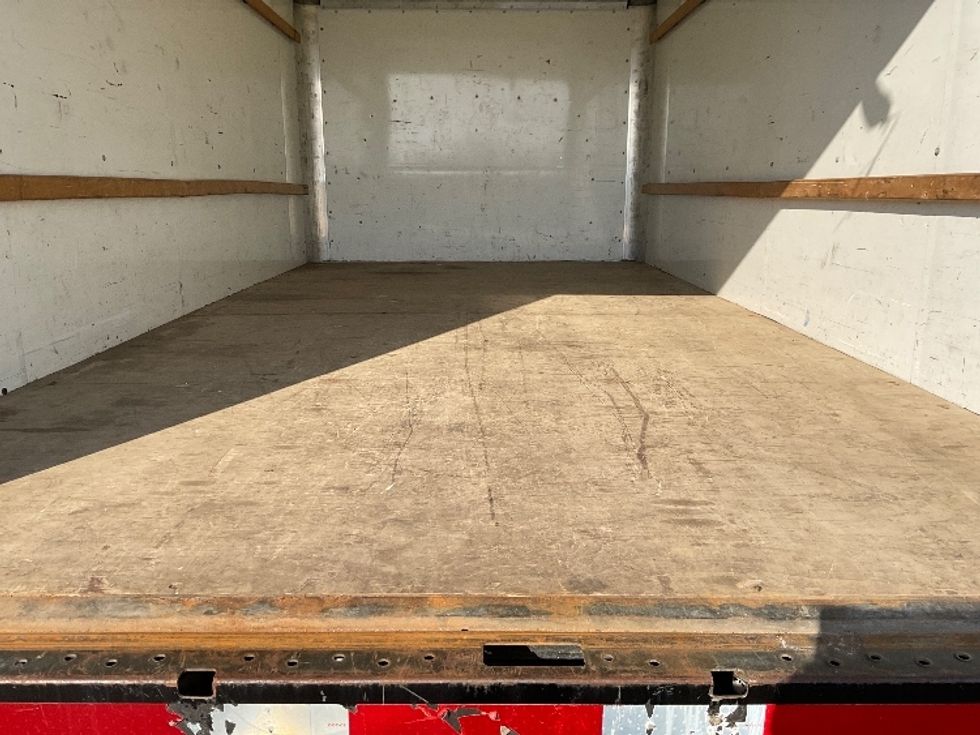 Light Duty Box Truck-Light and Medium Duty Trucks-GMC-2021-Savana G33903-Neenah-WI-86,512\n\t\tmiles-$ 29,000 - Image 9