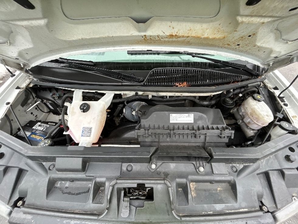 Light Duty Box Truck-Light and Medium Duty Trucks-GMC-2021-Savana G33903-New Bedford-MA-101,318\n\t\tmiles-$ 27,500 - Image 24