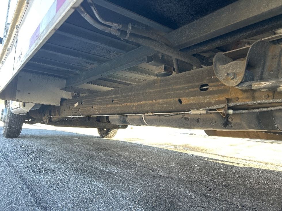 Light Duty Box Truck-Light and Medium Duty Trucks-GMC-2021-Savana G33903-New Bedford-MA-102,337\n\t\tmiles-$ 27,500 - Image 5