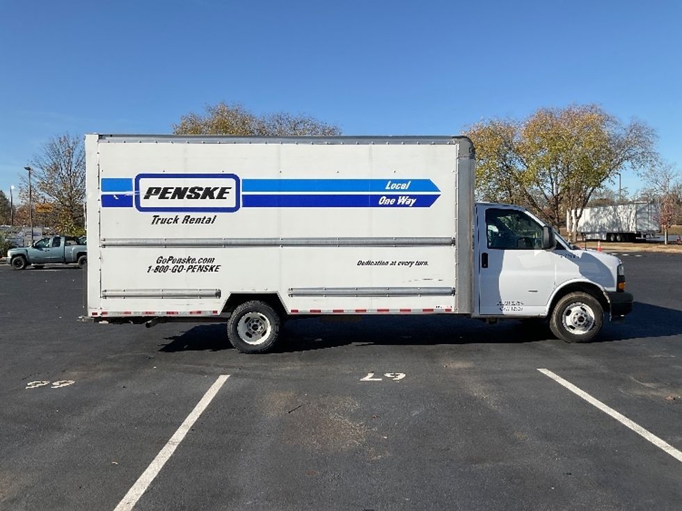 Light Duty Box Truck-Light and Medium Duty Trucks-GMC-2021-Savana G33903-New Castle-DE-60,586\n\t\tmiles-$ 39,250 - Image 15