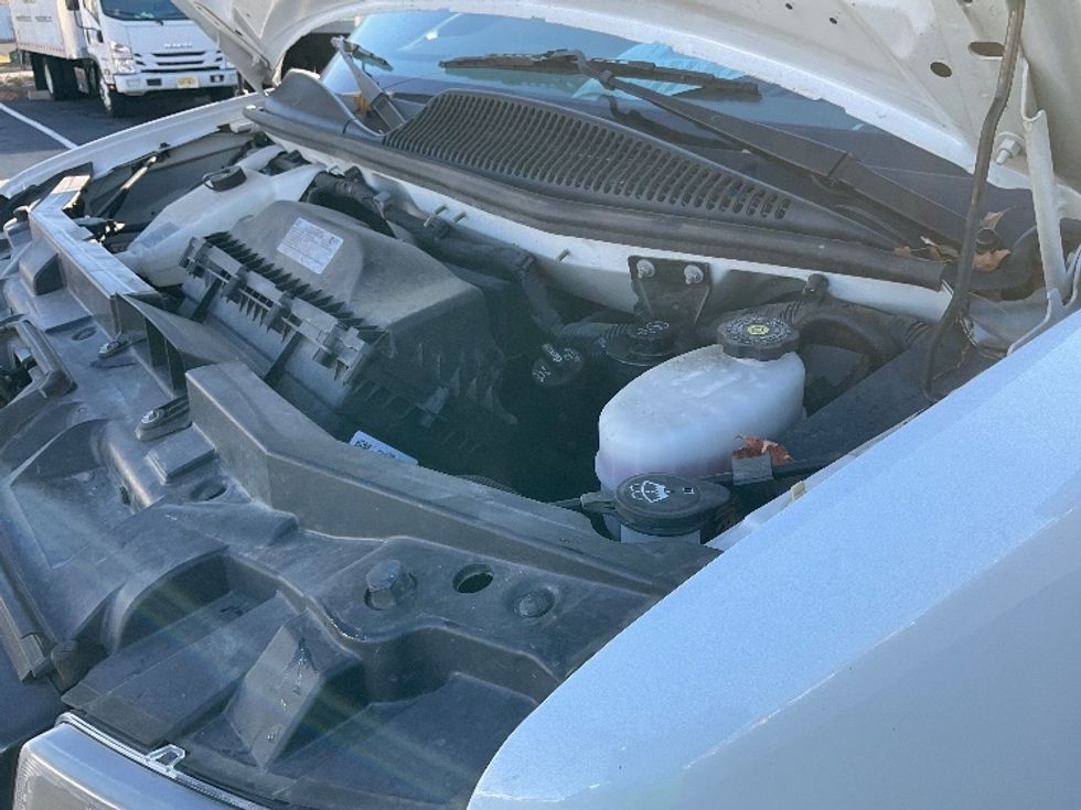 Light Duty Box Truck-Light and Medium Duty Trucks-GMC-2021-Savana G33903-New Castle-DE-60,586\n\t\tmiles-$ 39,250 - Image 24