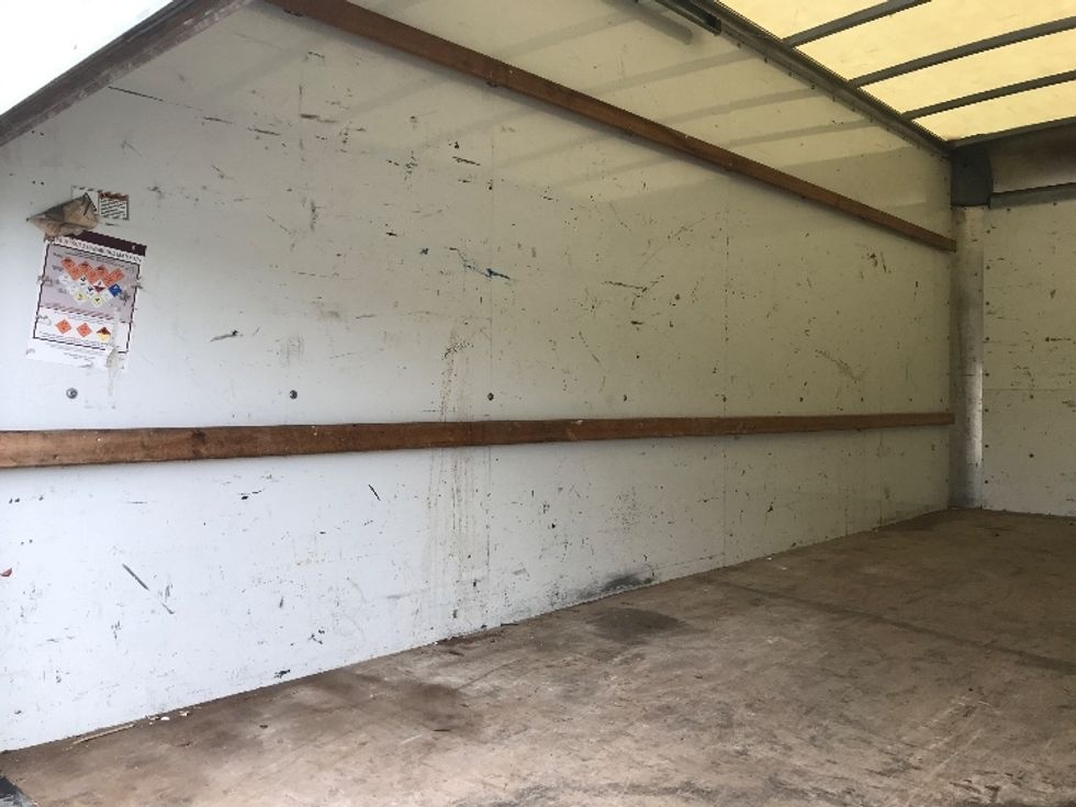 Light Duty Box Truck-Light and Medium Duty Trucks-GMC-2021-Savana G33903-New Castle-DE-64,359\n\t\tmiles-$ 34,000 - Image 11