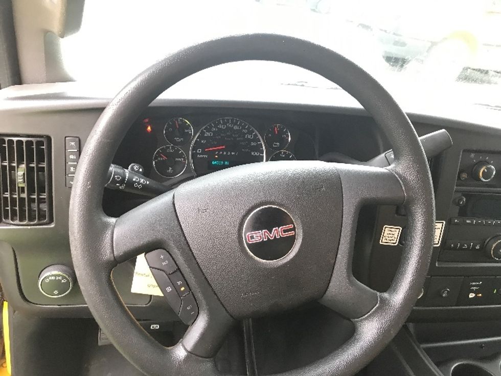 Light Duty Box Truck-Light and Medium Duty Trucks-GMC-2021-Savana G33903-New Castle-DE-64,359\n\t\tmiles-$ 34,000 - Image 18