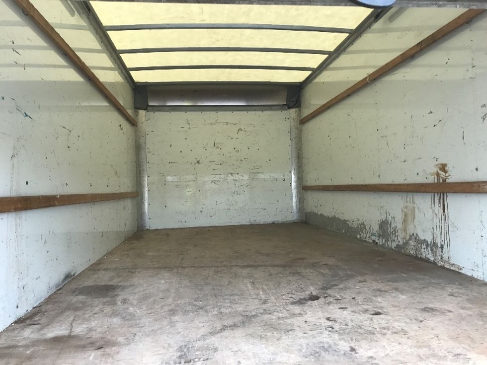 Light Duty Box Truck-Light and Medium Duty Trucks-GMC-2021-Savana G33903-New Castle-DE-64,359\n\t\tmiles-$ 34,000 - Image 8