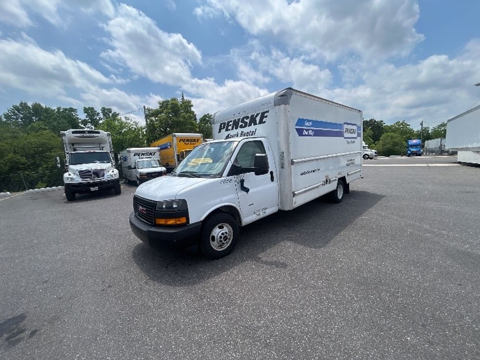 Light Duty Box Truck-Light and Medium Duty Trucks-GMC-2021-Savana G33903-New Castle-DE-84,564\n\t\tmiles-$ 30,250 - Image 3