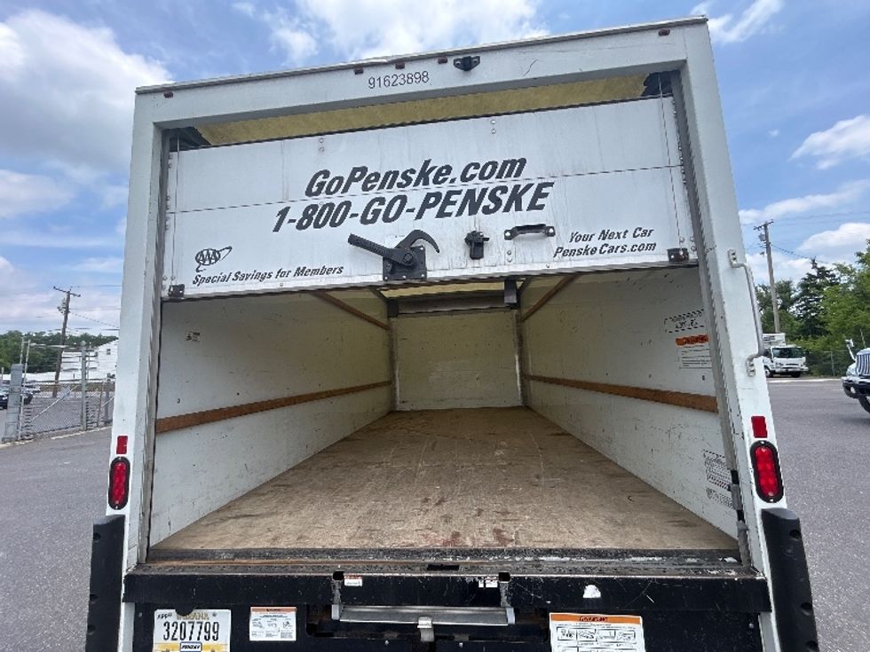 Light Duty Box Truck-Light and Medium Duty Trucks-GMC-2021-Savana G33903-New Castle-DE-84,564\n\t\tmiles-$ 30,250 - Image 7