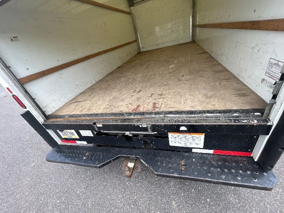 Light Duty Box Truck-Light and Medium Duty Trucks-GMC-2021-Savana G33903-New Castle-DE-84,564\n\t\tmiles-$ 30,250 - Image 8