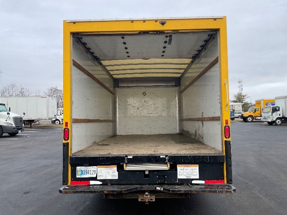 Light Duty Box Truck-Light and Medium Duty Trucks-GMC-2021-Savana G33903-New Castle-DE-86,573\n\t\tmiles-$ 27,250 - Image 8