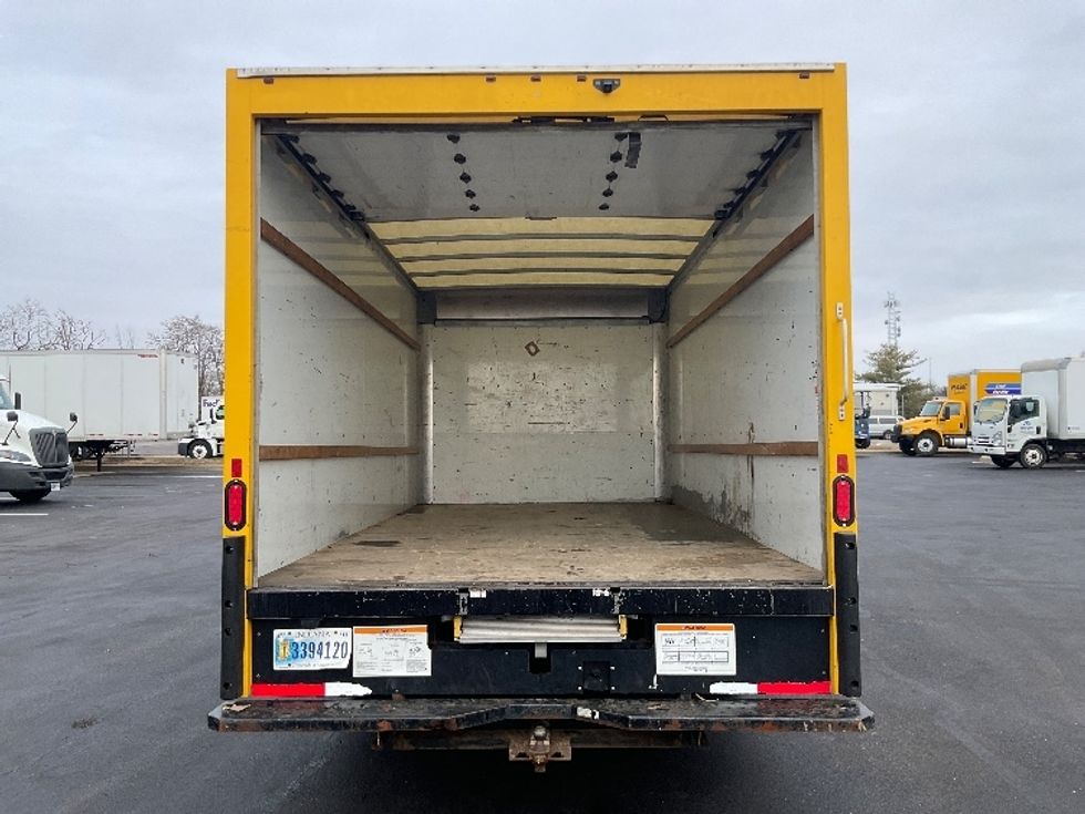 Light Duty Box Truck-Light and Medium Duty Trucks-GMC-2021-Savana G33903-New Castle-DE-86,573\n\t\tmiles-$ 27,250 - Image 9