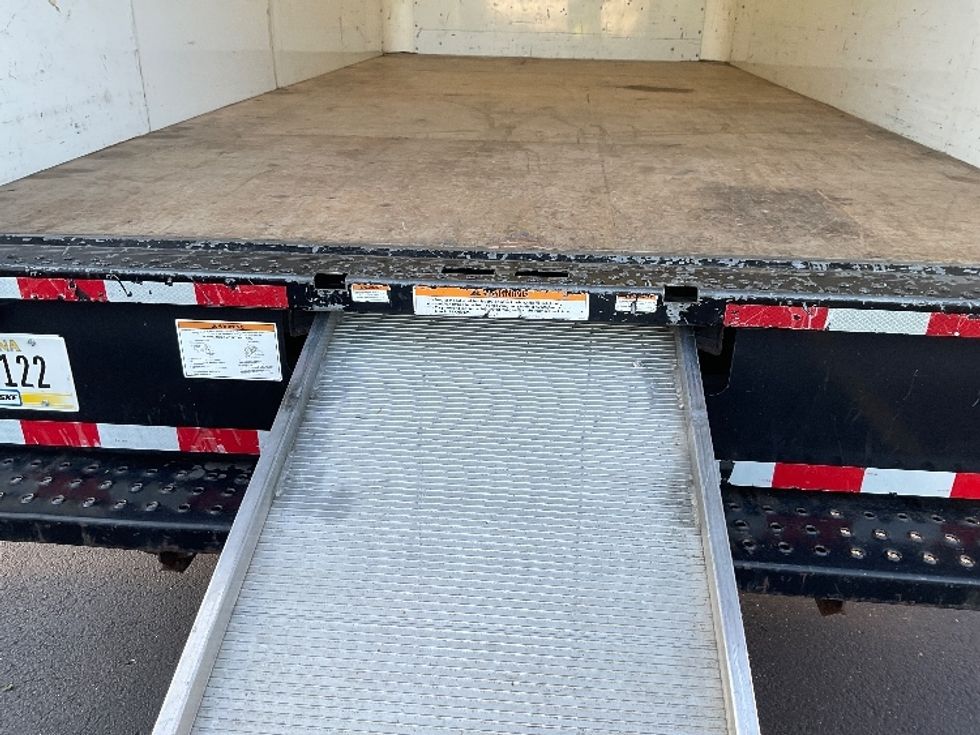 Light Duty Box Truck-Light and Medium Duty Trucks-GMC-2021-Savana G33903-New Castle-DE-92,880\n\t\tmiles-$ 25,000 - Image 10