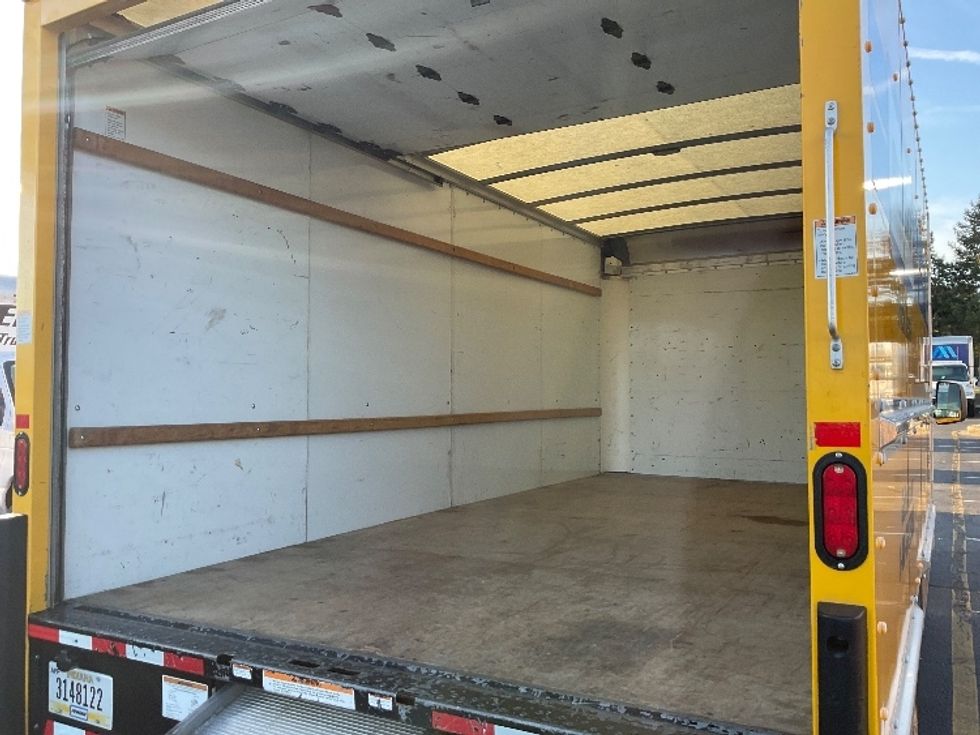 Light Duty Box Truck-Light and Medium Duty Trucks-GMC-2021-Savana G33903-New Castle-DE-92,880\n\t\tmiles-$ 25,000 - Image 11