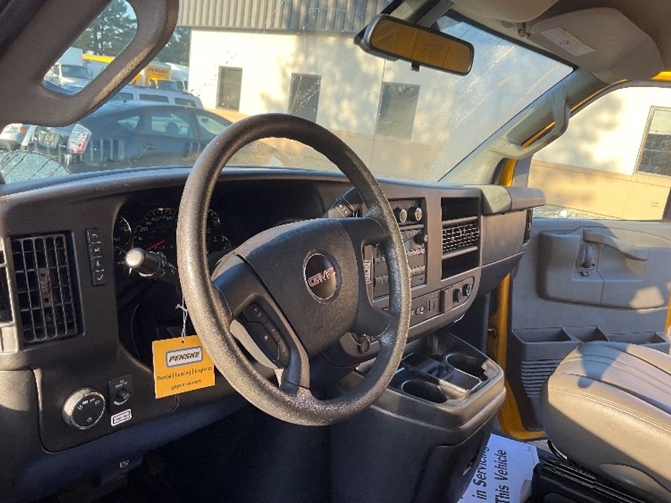 Light Duty Box Truck-Light and Medium Duty Trucks-GMC-2021-Savana G33903-New Castle-DE-92,880\n\t\tmiles-$ 25,000 - Image 17