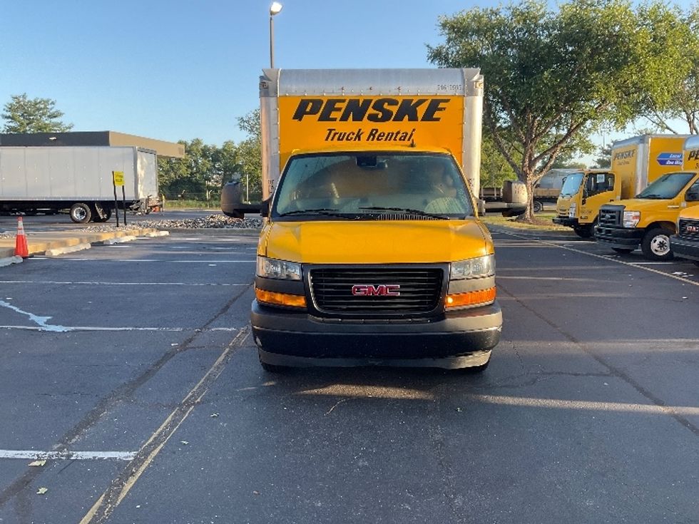 Light Duty Box Truck-Light and Medium Duty Trucks-GMC-2021-Savana G33903-New Castle-DE-92,880\n\t\tmiles-$ 25,000 - Image 2