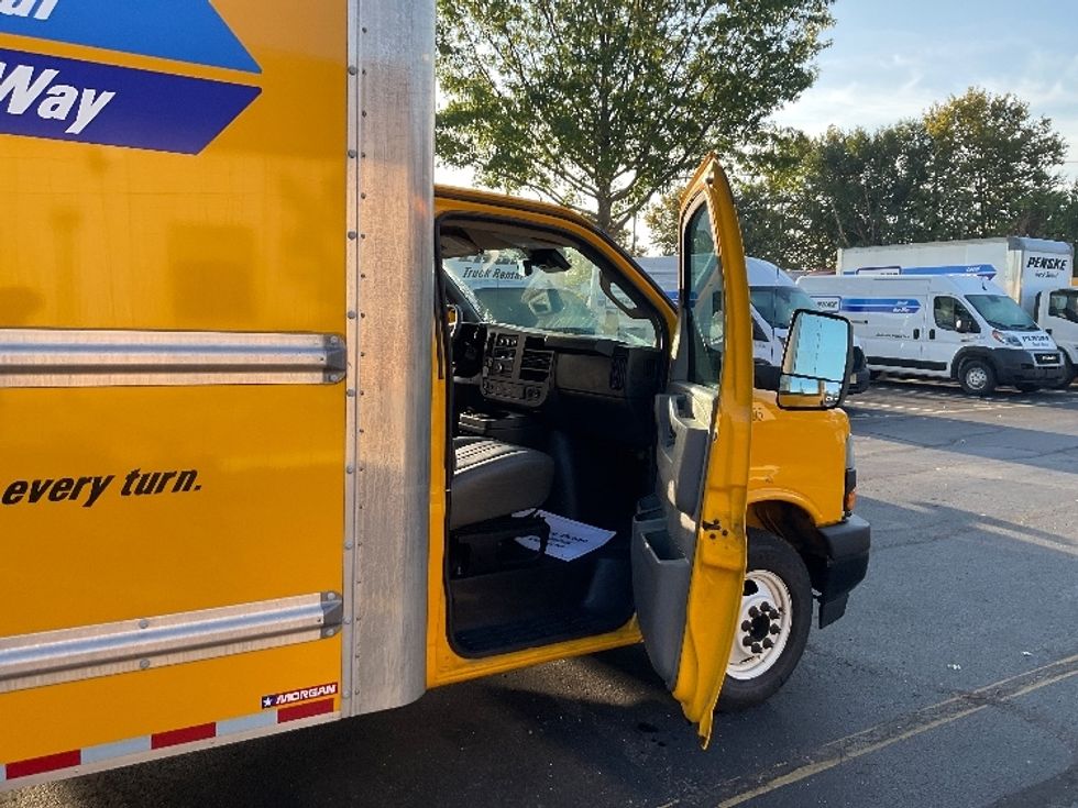 Light Duty Box Truck-Light and Medium Duty Trucks-GMC-2021-Savana G33903-New Castle-DE-92,880\n\t\tmiles-$ 25,000 - Image 20