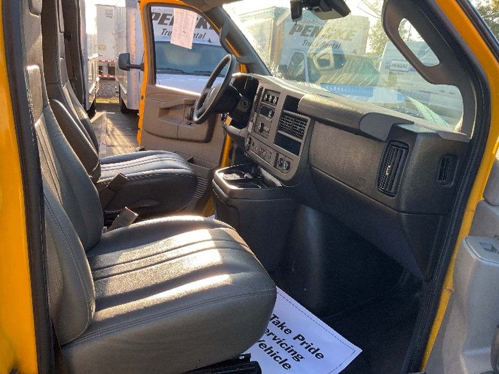 Light Duty Box Truck-Light and Medium Duty Trucks-GMC-2021-Savana G33903-New Castle-DE-92,880\n\t\tmiles-$ 25,000 - Image 22