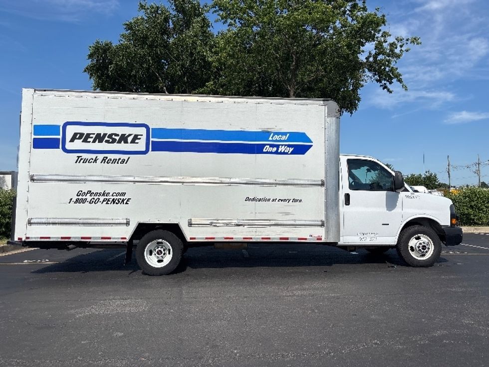 Light Duty Box Truck-Light and Medium Duty Trucks-GMC-2021-Savana G33903-New Castle-DE-93,456\n\t\tmiles-$ 27,750 - Image 15