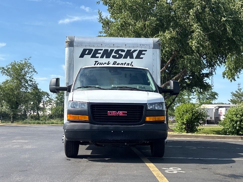 Light Duty Box Truck-Light and Medium Duty Trucks-GMC-2021-Savana G33903-New Castle-DE-93,456\n\t\tmiles-$ 27,750 - Image 2
