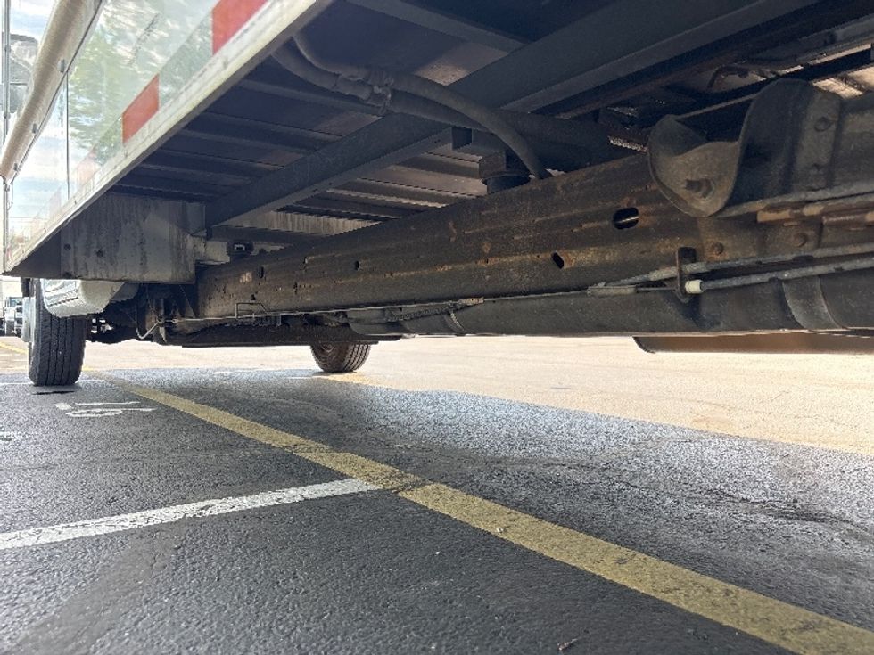 Light Duty Box Truck-Light and Medium Duty Trucks-GMC-2021-Savana G33903-New Castle-DE-93,456\n\t\tmiles-$ 27,750 - Image 5