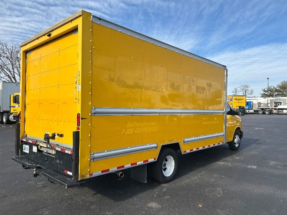 Light Duty Box Truck-Light and Medium Duty Trucks-GMC-2021-Savana G33903-New Castle-DE-99,835\n\t\tmiles-$ 25,750 - Image 13