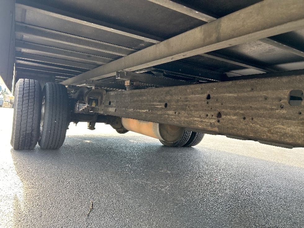 Light Duty Box Truck-Light and Medium Duty Trucks-GMC-2021-Savana G33903-New Castle-DE-99,835\n\t\tmiles-$ 25,750 - Image 14